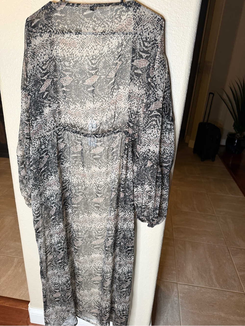 Long Topper Cover Up Sheer Animal Snake Print Duster Kimono Style-Black & Gray